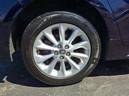 Used 2022 Toyota Corolla LE w/ LE Convenience Package FWD image 9