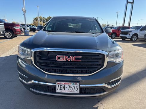 Used 2019 GMC Acadia SLE image 3