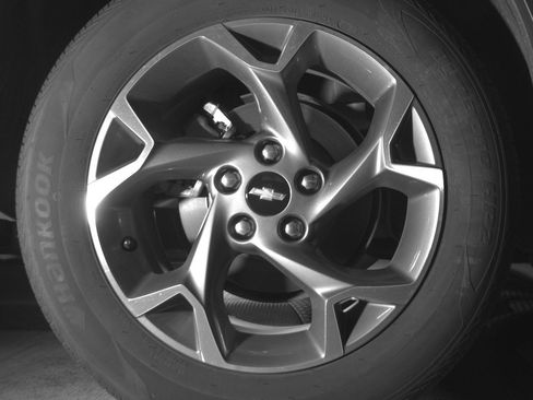 Used 2025 Chevrolet Trax LT w/ LT Convenience Package image 15