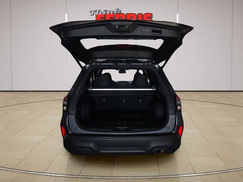 Used 2025 Subaru Forester Premium image 9