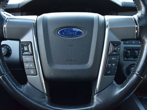 Used 2015 Ford Expedition Platinum image 31