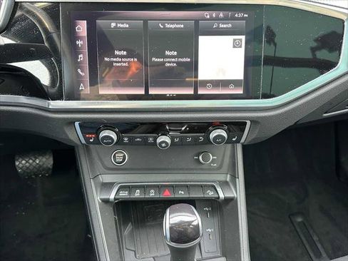 Used 2024 Audi Q3 2.0T Premium Plus image 26