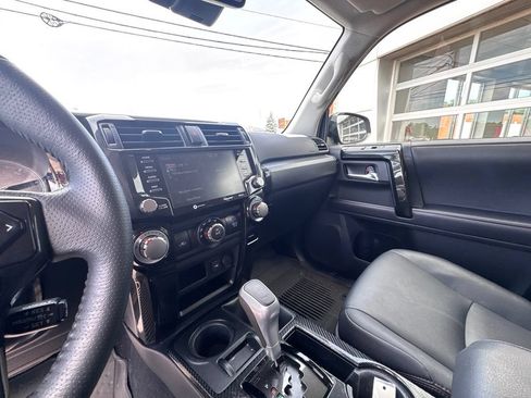 Used 2022 Toyota 4Runner TRD Off-Road Premium w/ TRD Black Wheel Package (TMS) AWD/4WD image 25
