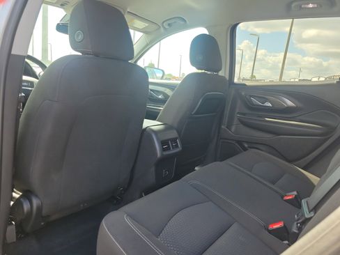 Used 2024 GMC Terrain SLE image 12