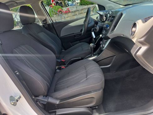 Used 2014 Chevrolet Sonic LT FWD image 23