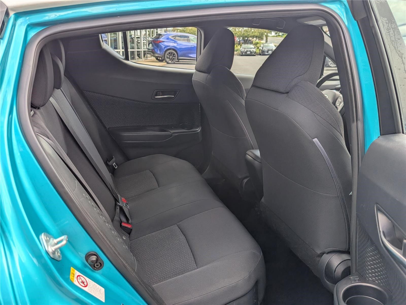 Used 2018 Toyota C-HR XLE FWD image 11