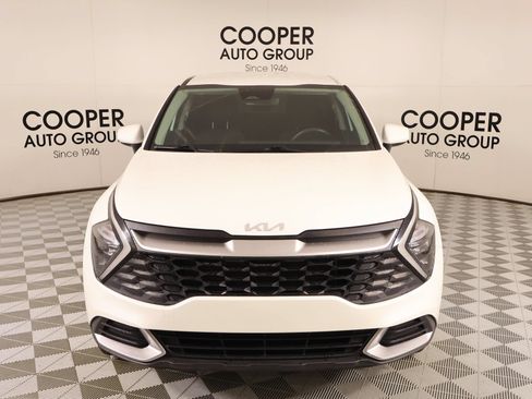 Used 2023 Kia Sportage LX AWD/4WD image 9