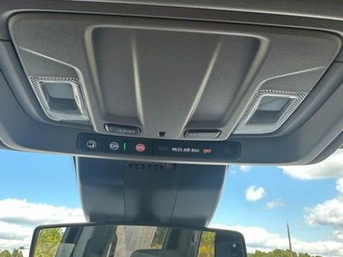 Certified 2025 Chevrolet Silverado 1500 LT image 28