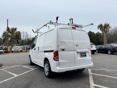 Used 2017 Nissan NV200 SV image 11