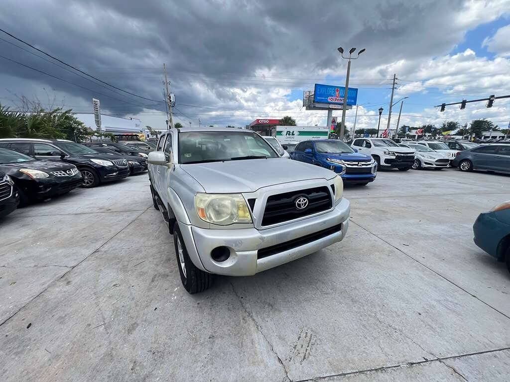 Used 2005 Toyota Tacoma PreRunner RWD image 3