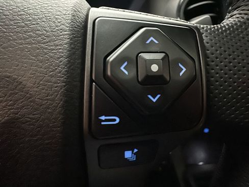 Used 2023 Toyota Tacoma TRD Off-Road w/ TRD Premium Off Road Package image 23