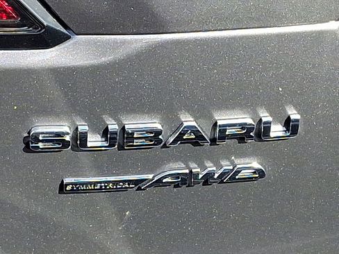 New 2025 Subaru Outback Limited image 8