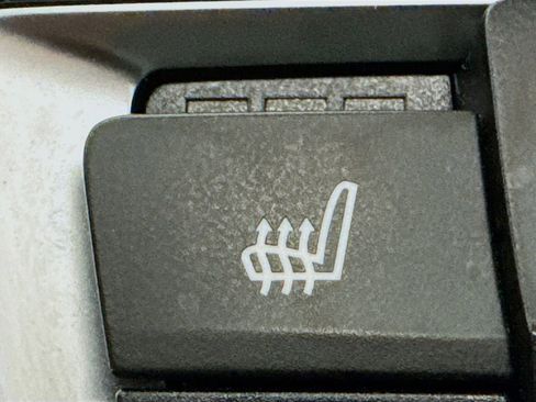 Used 2017 BMW 330i Sedan image 25