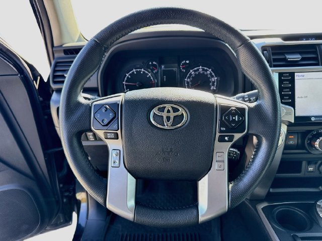 Used 2021 Toyota 4Runner SR5 Premium w/ Moonroof Package AWD/4WD image 12