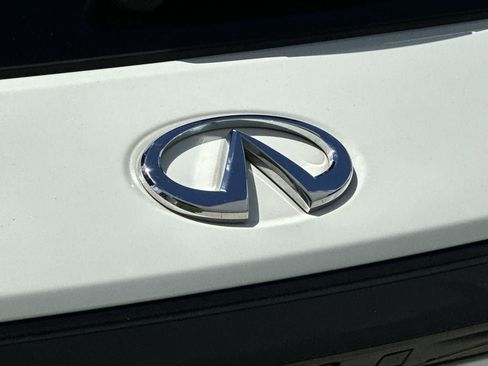 Used 2023 INFINITI QX60 Luxe w/ Cargo Package AWD/4WD image 15