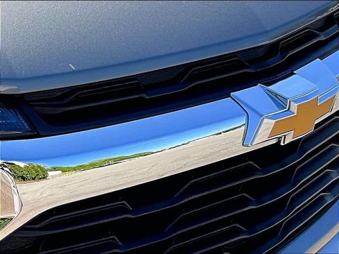 Used 2025 Chevrolet TrailBlazer LT AWD/4WD image 31