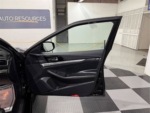 Used 2023 Nissan Maxima SV w/ Floor Mat Group image 29