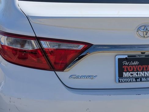 Used 2017 Toyota Camry SE image 9