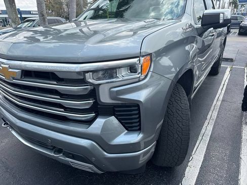 Used 2023 Chevrolet Silverado 1500 High Country w/ Technology Package AWD/4WD image 9