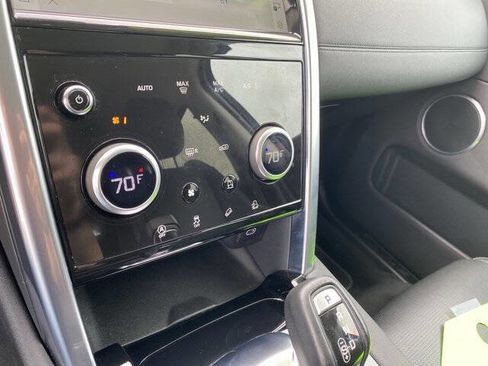 Used 2021 Land Rover Discovery Sport SE image 13