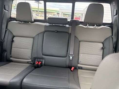 Used 2024 Chevrolet Silverado 1500 ZR2 image 8