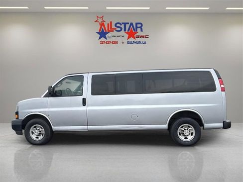 Used 2019 Chevrolet Express 3500 LS image 5