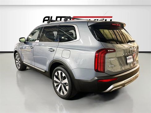 Used 2022 Kia Telluride S image 5