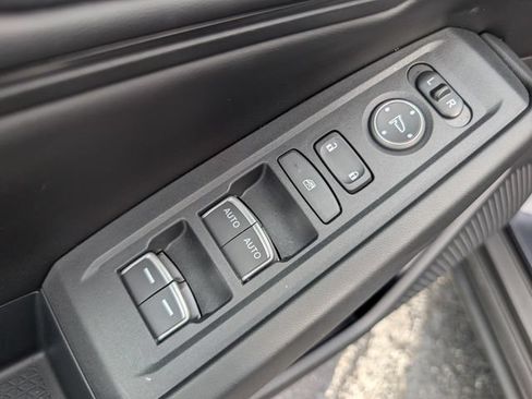 Used 2025 Honda Accord SE image 20