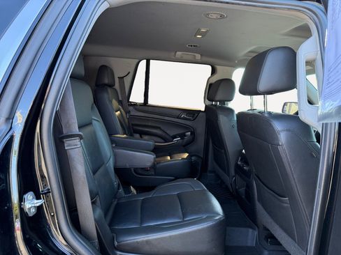 Used 2019 Chevrolet Tahoe LT w/ Luxury Package image 18
