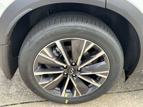 New 2026 INFINITI QX60 Luxe w/ Cargo Package FWD image 19
