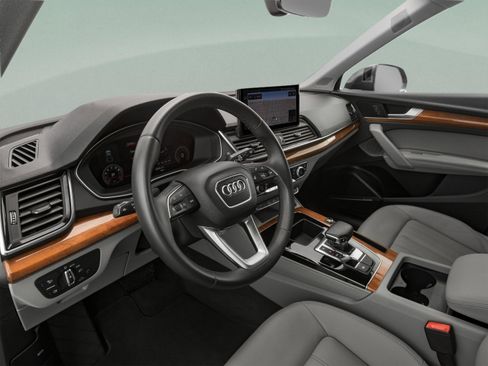 Used 2023 Audi Q5 2.0T Premium Plus w/ Premium Plus Package AWD/4WD image 40