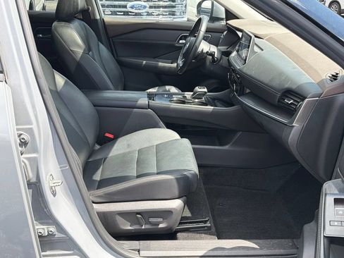 Used 2021 Nissan Rogue SL FWD image 18