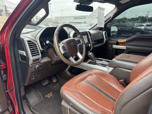 Used 2018 Ford F150 King Ranch w/ Equipment Group 601A Luxury AWD/4WD image 23