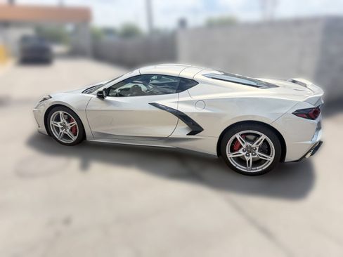Used 2024 Chevrolet Corvette Stingray Premium Cpe w/ Z51 Performance Package RWD image 15