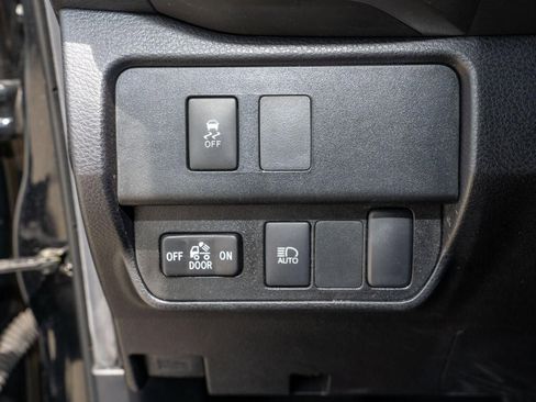 Used 2023 Toyota Tacoma SR5 RWD image 28