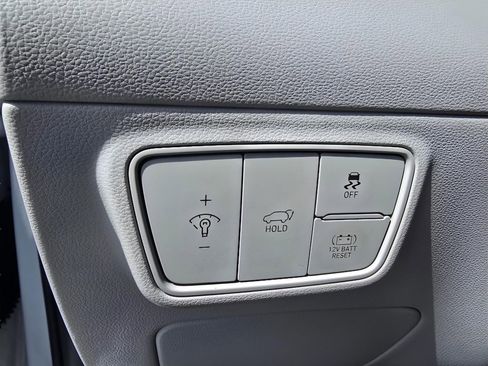 Used 2024 Hyundai Tucson Limited AWD/4WD image 16