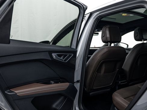 Certified 2024 Audi Q4 e-tron Prestige image 16