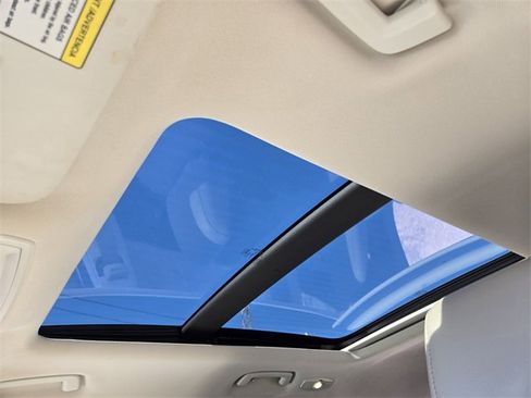 Used 2016 Ford Escape SE w/ SE Chrome Package image 10