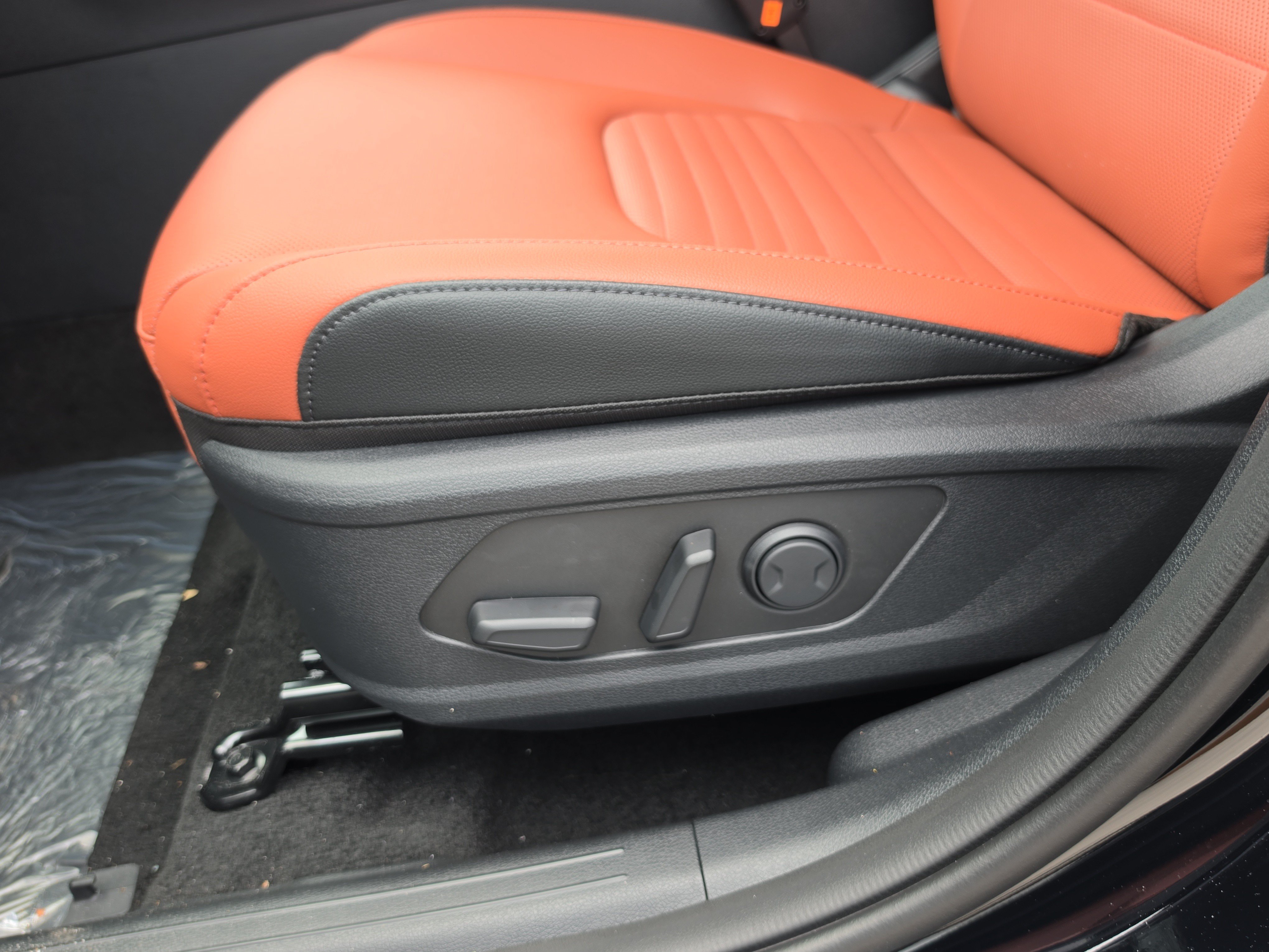 New 2026 Kia Sportage SX FWD image 21