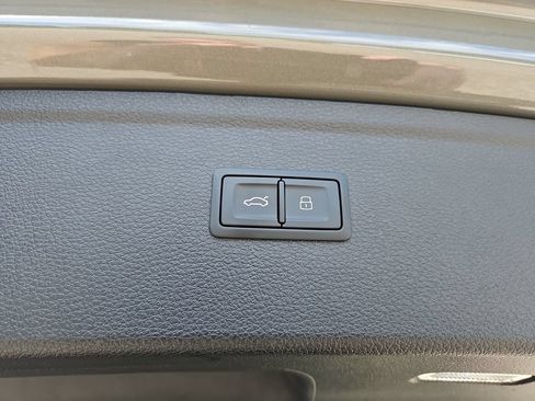 Certified 2023 Audi Q5 2.0T Premium w/ Convenience Package AWD/4WD image 24