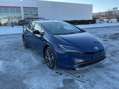 Used 2024 Toyota Prius Limited image 3