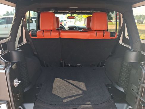Certified 2018 Jeep Wrangler Unlimited Sport S AWD/4WD image 21