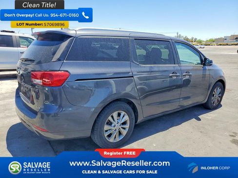 Used 2016 Kia Sedona LX w/ Option Group 020 FWD image 4