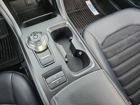 Used 2018 Ford Fusion SE image 29