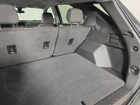 Used 2024 Chevrolet Equinox LT AWD/4WD image 32
