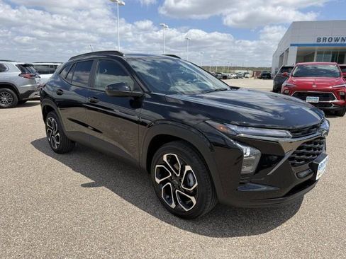 New 2026 Chevrolet Trax RS image 11