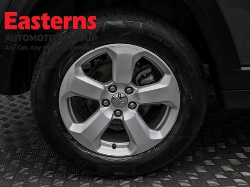 Used 2021 Jeep Compass Latitude w/ Driver Assistance Group image 29