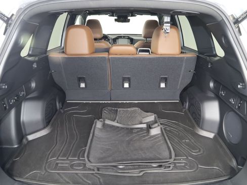 Used 2025 Subaru Forester Touring image 40