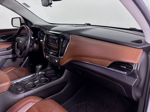 Used 2018 Chevrolet Traverse High Country AWD/4WD image 32