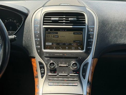 Used 2016 Lincoln MKX Reserve w/ Technology Package AWD/4WD image 11